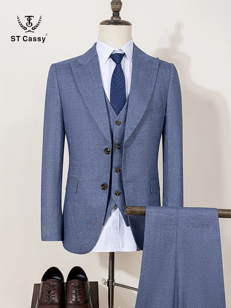 Classic Men’s Suit